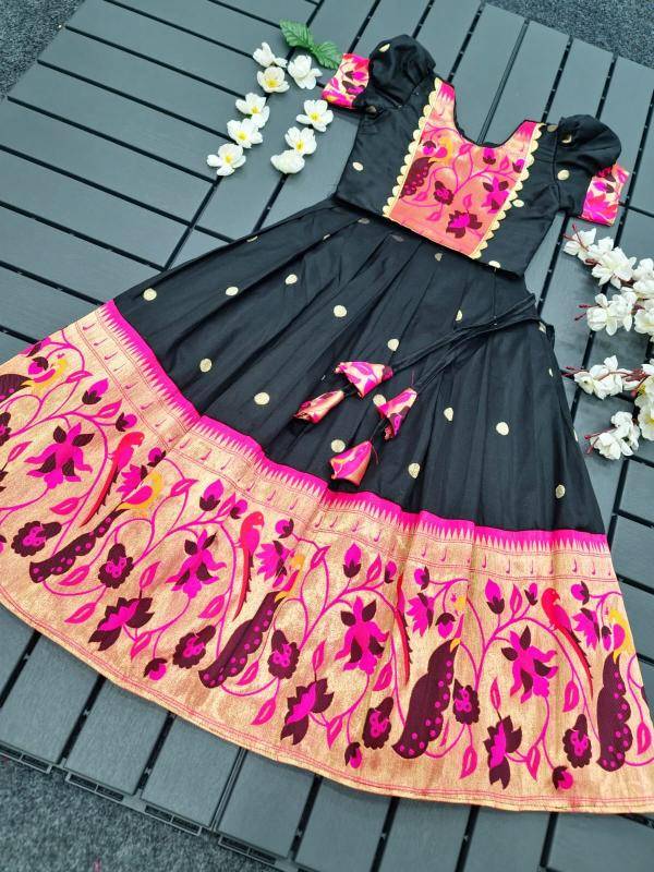 NEW LAUNCING PAITHANI KIDS LEHENGA CHOL silk Kids clothing wholesale